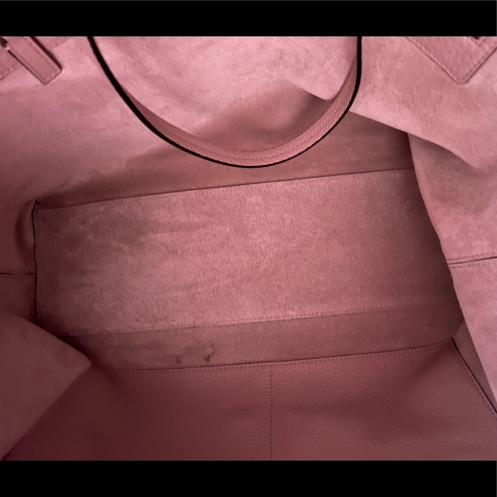 Additional photos for the Valentino